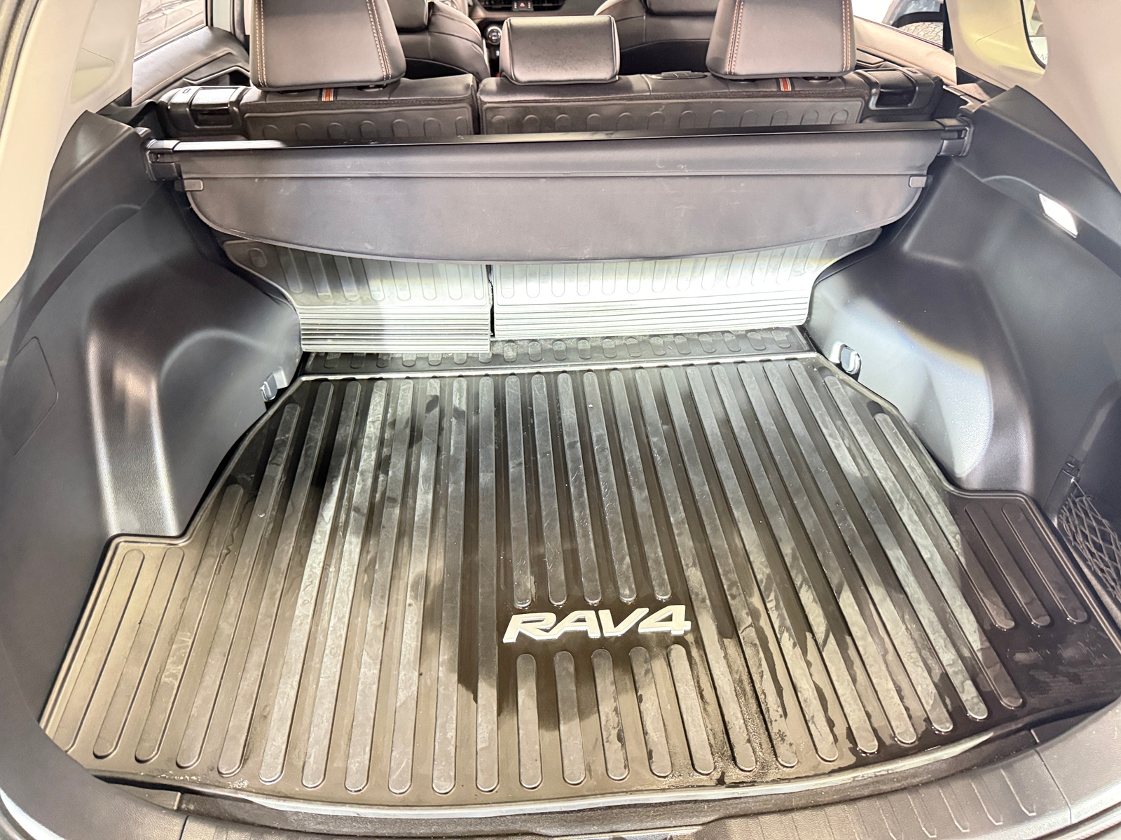 Thumbnail: 2023 Toyota RAV4 - 6