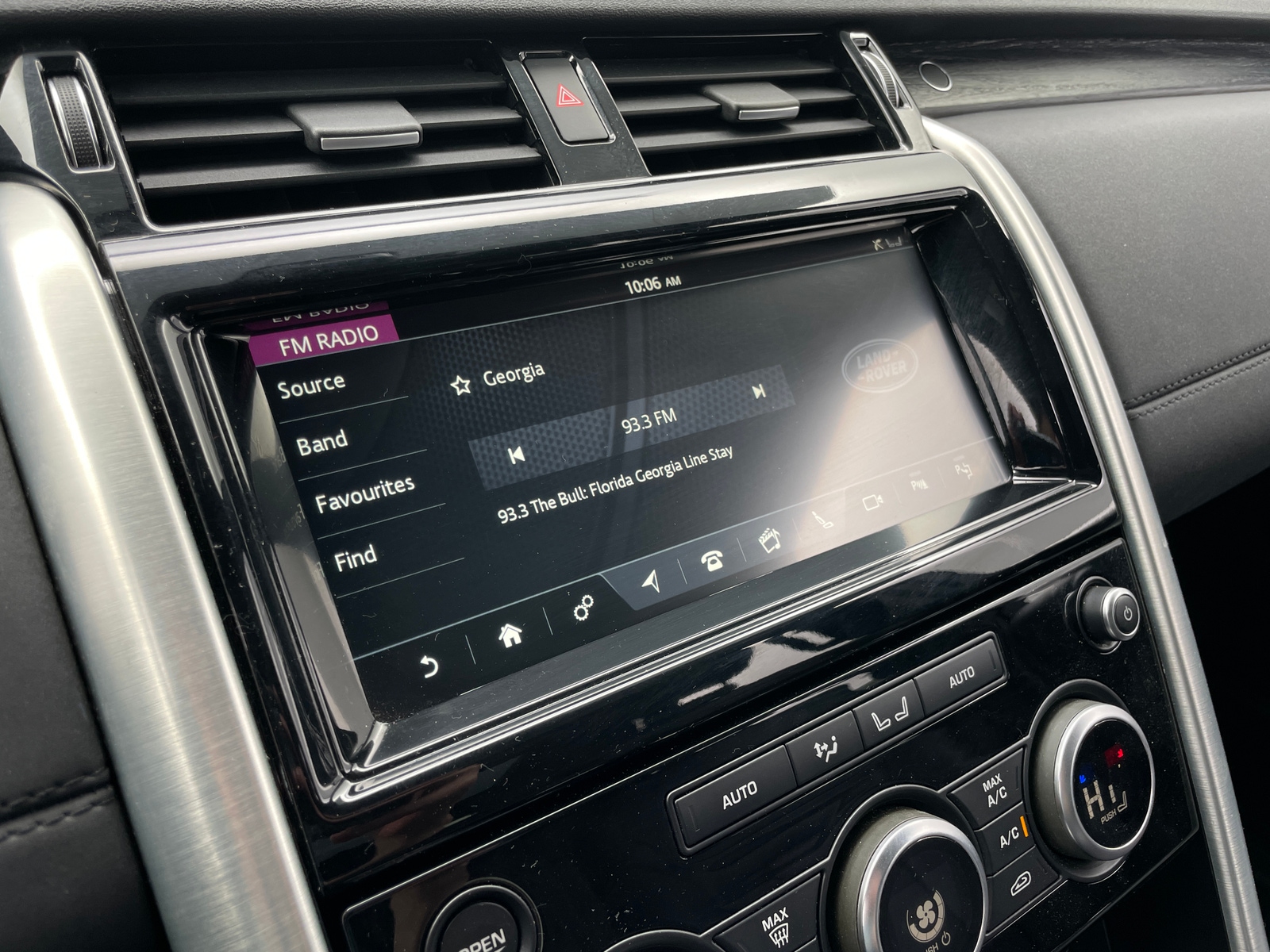 Thumbnail: 2019 Land Rover Discovery - 3