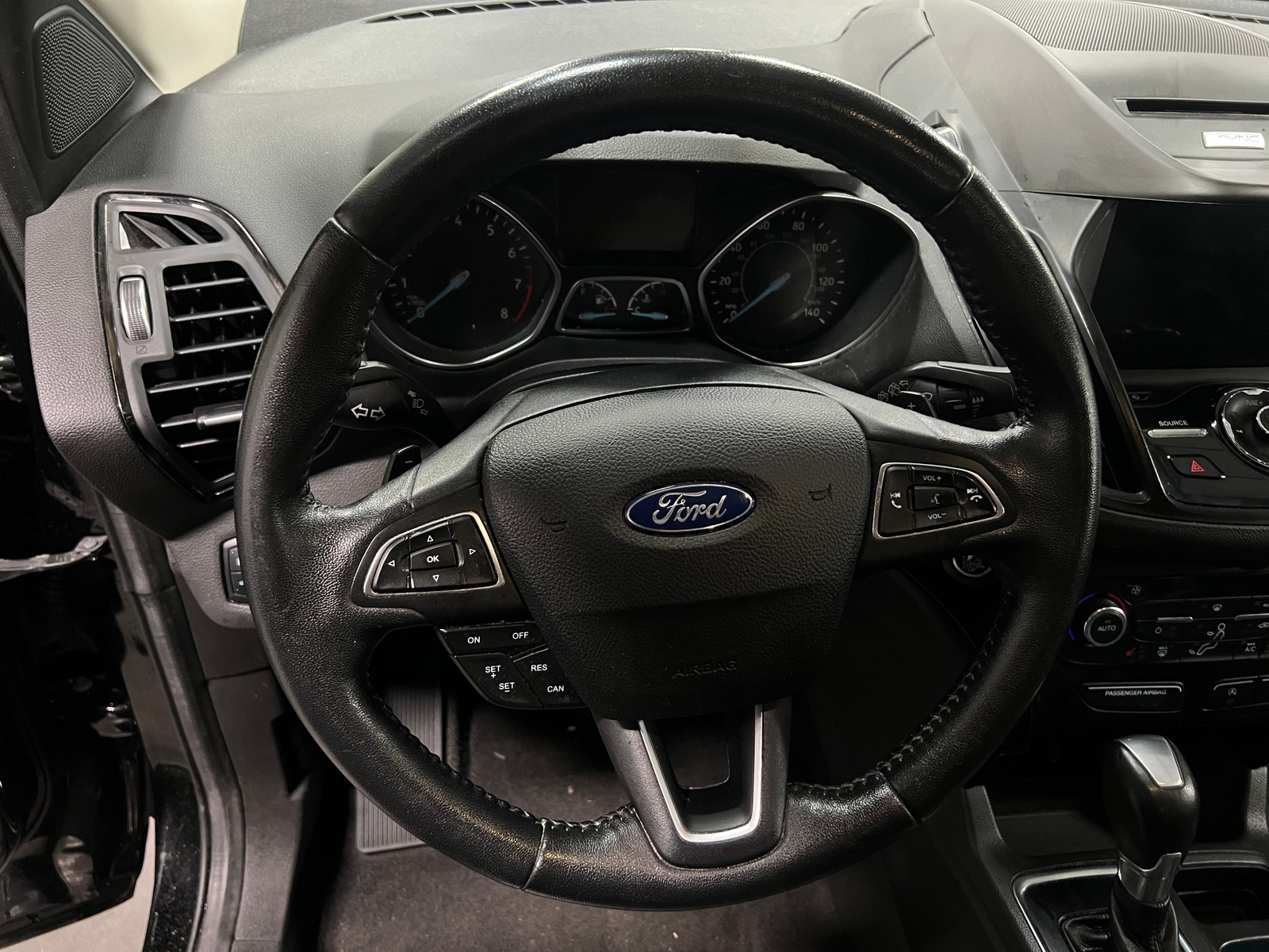 Thumbnail: 2017 Ford Escape - 4