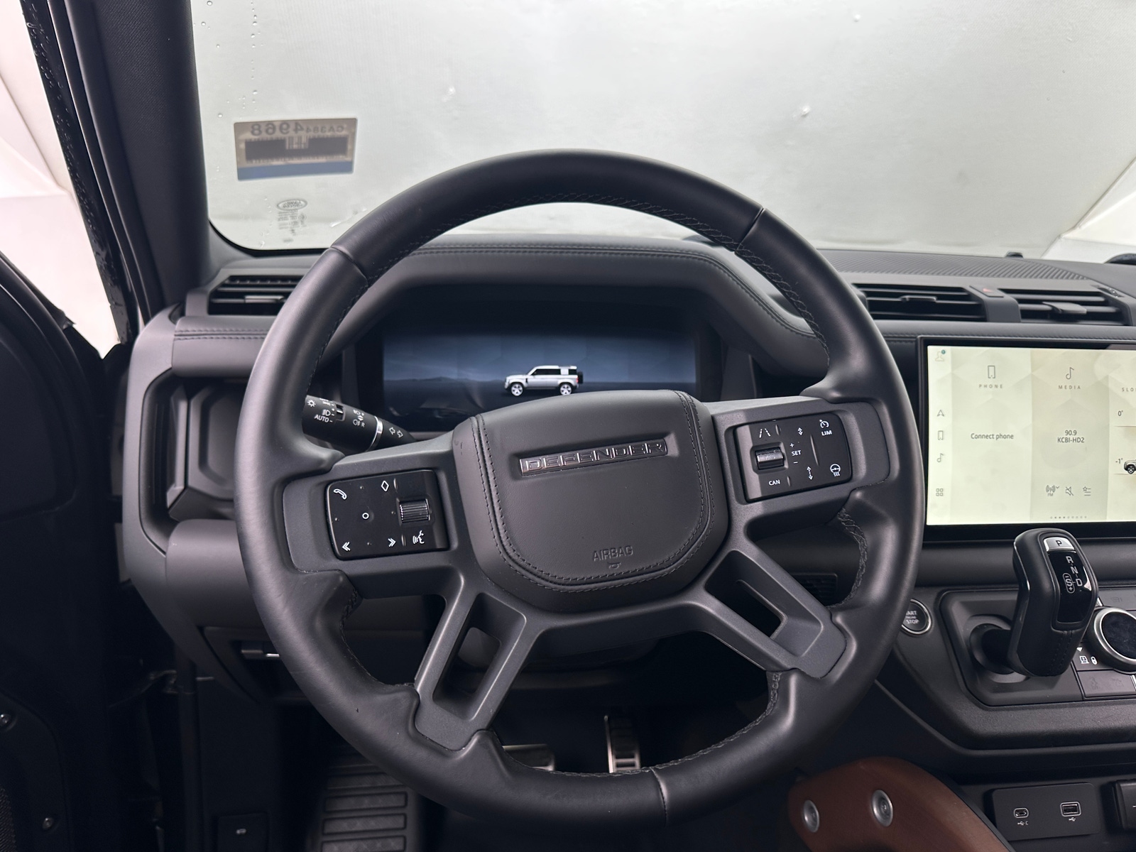 Thumbnail: 2024 Land Rover Defender - 4
