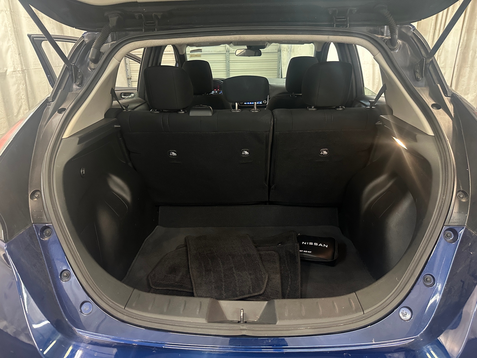 Thumbnail: 2022 Nissan Leaf - 7
