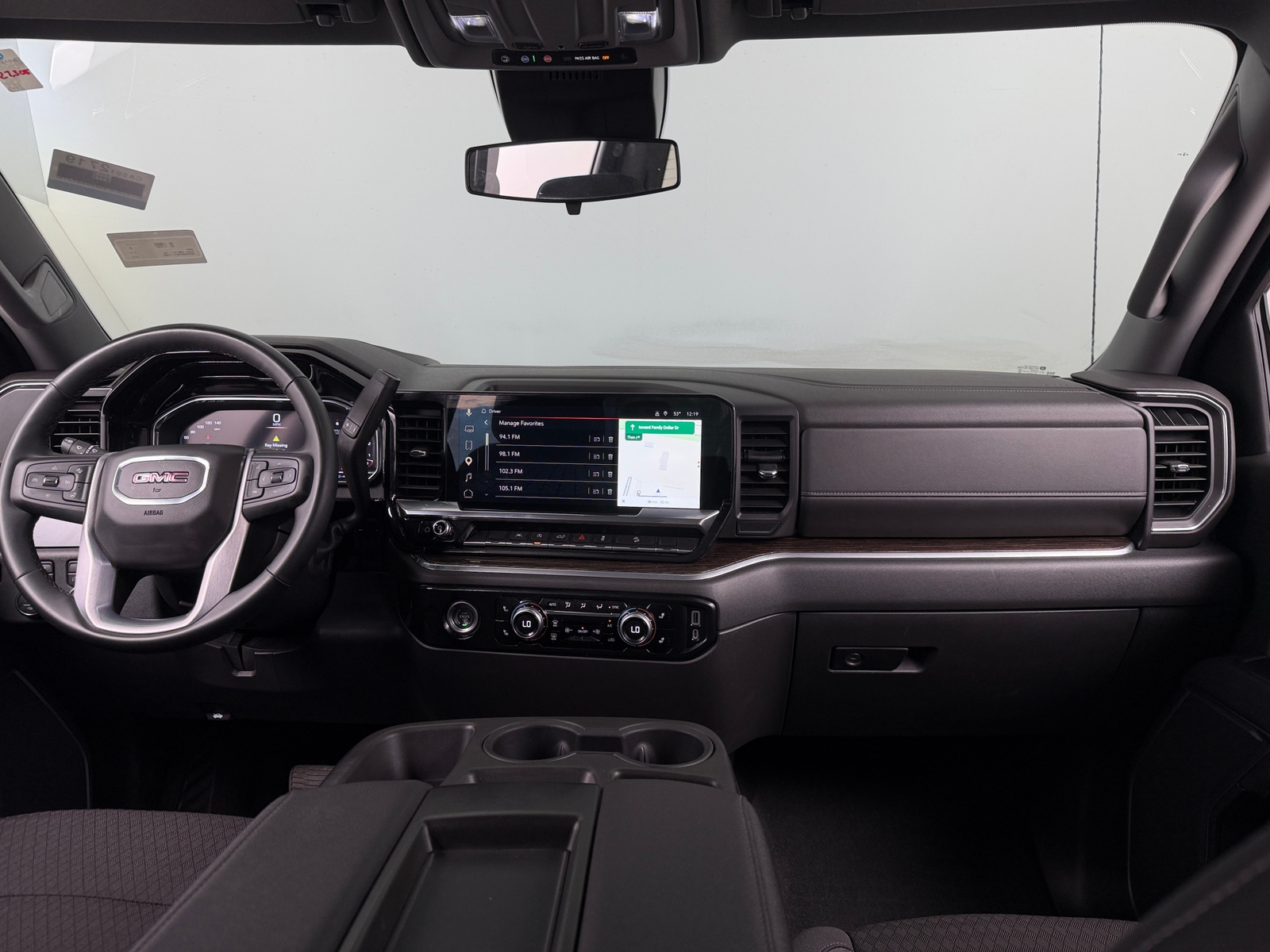 Thumbnail: 2023 GMC Sierra 1500 - 3