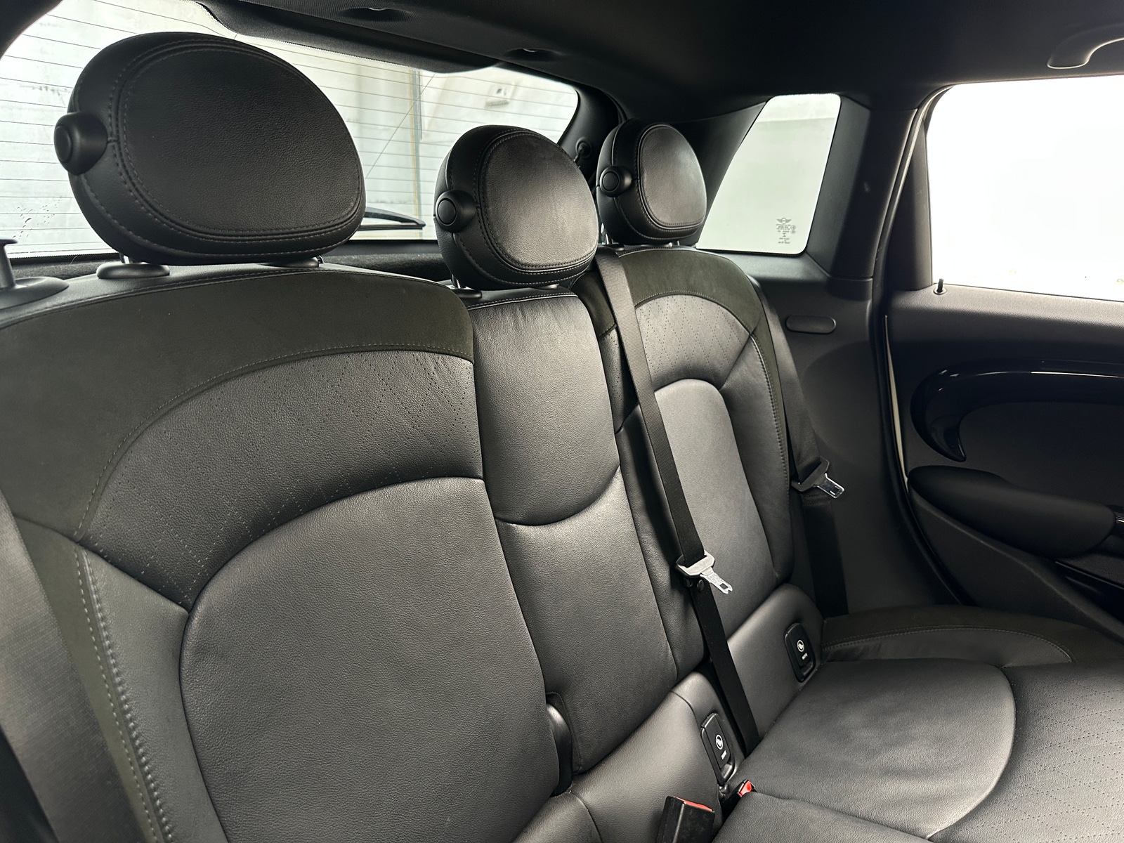 Thumbnail: 2019 MINI Cooper Hardtop - 5