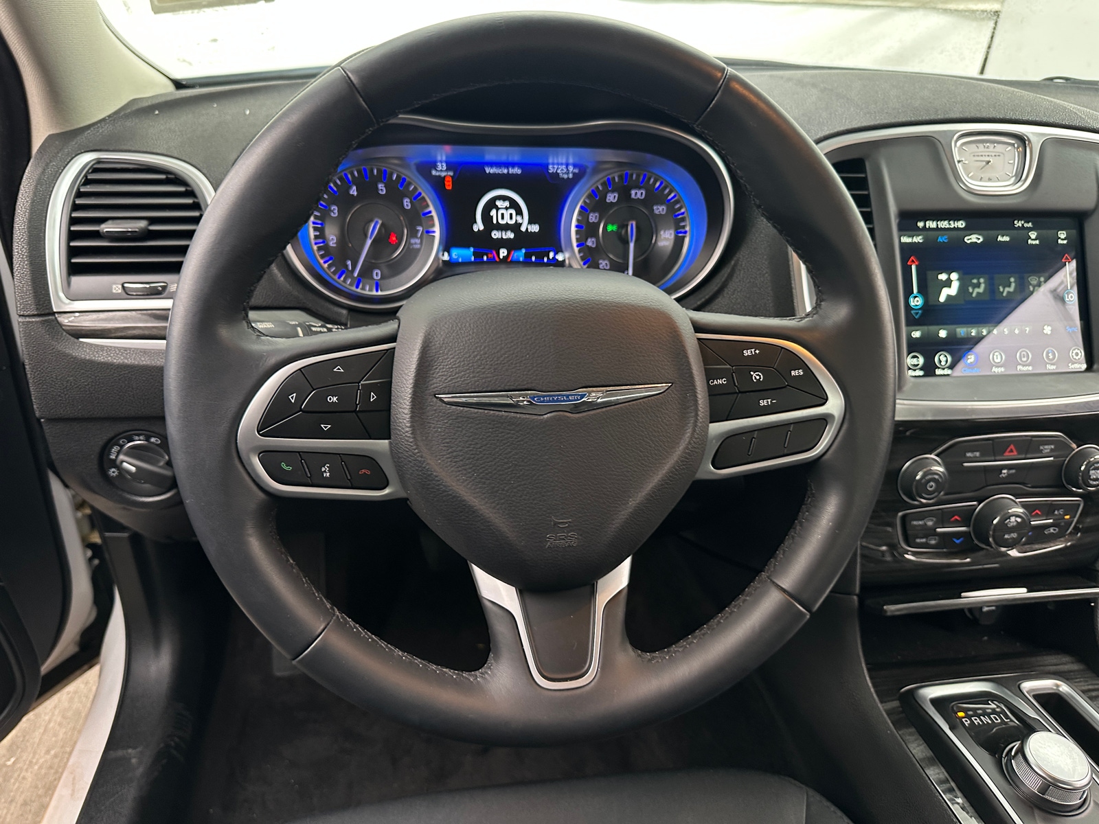 Thumbnail: 2018 Chrysler 300 - 5