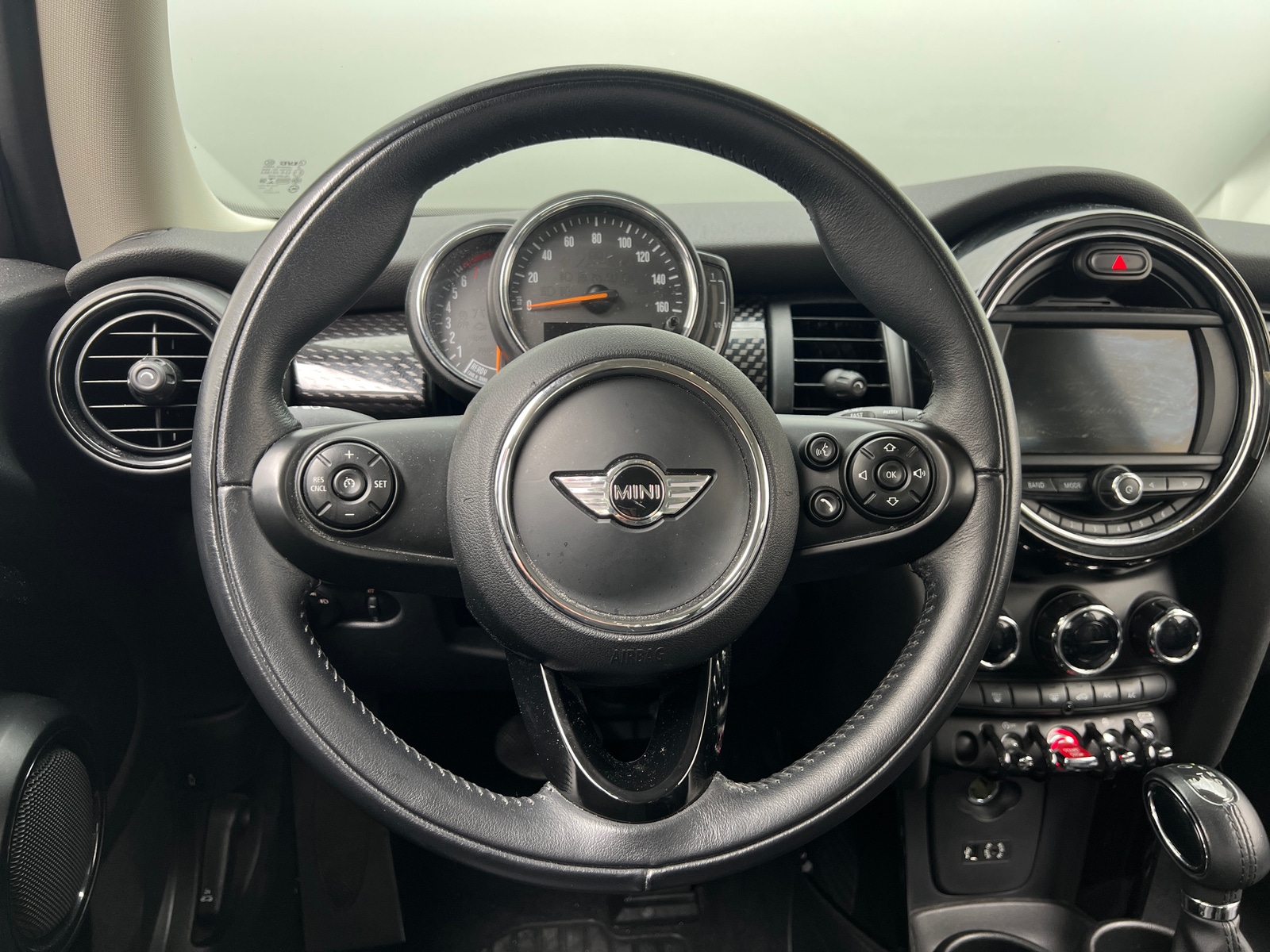 Thumbnail: 2018 MINI Cooper Hardtop - 4