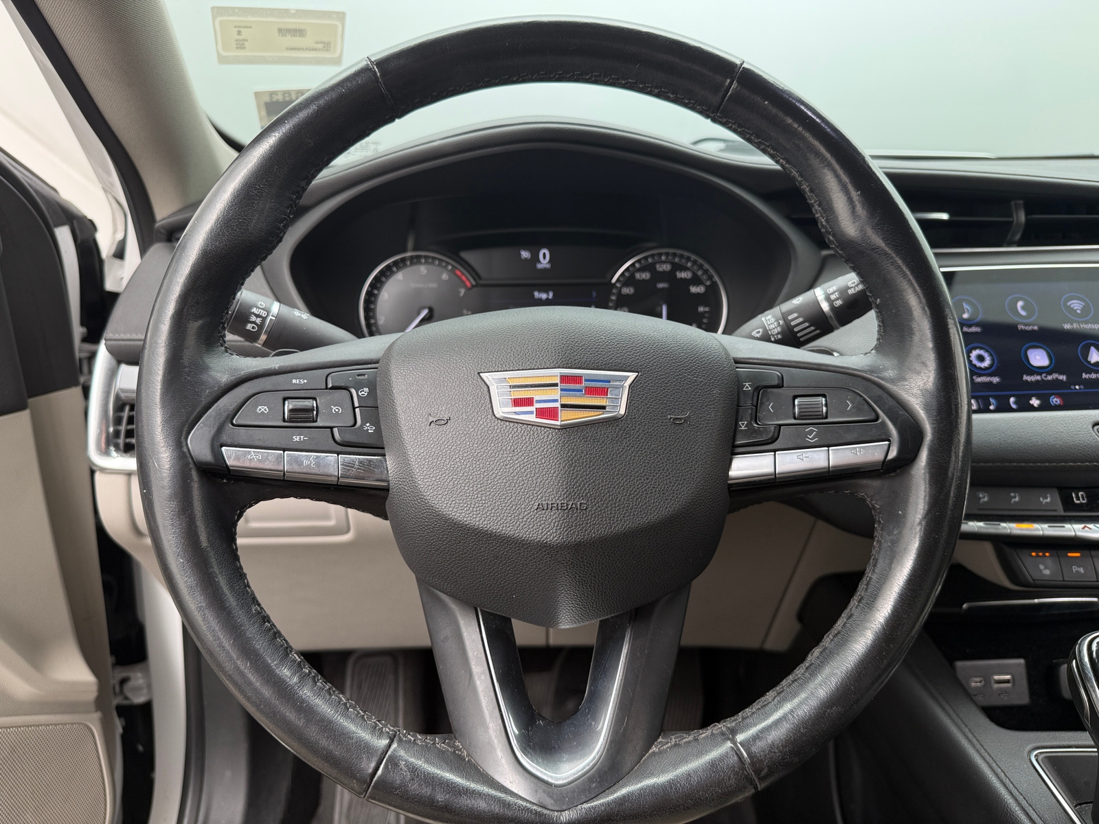 Thumbnail: 2020 Cadillac XT4 - 4