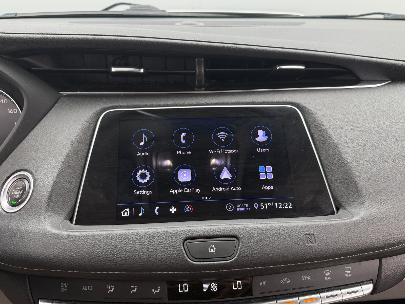 Thumbnail: 2020 Cadillac XT4 - 3