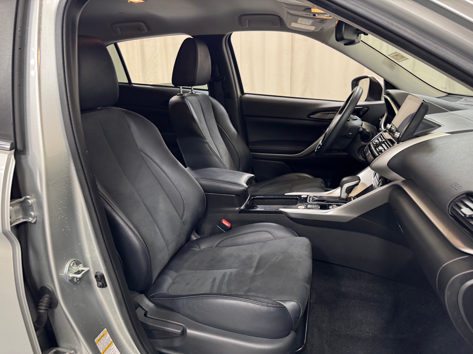 Thumbnail: 2025 Mitsubishi Eclipse Cross - 2
