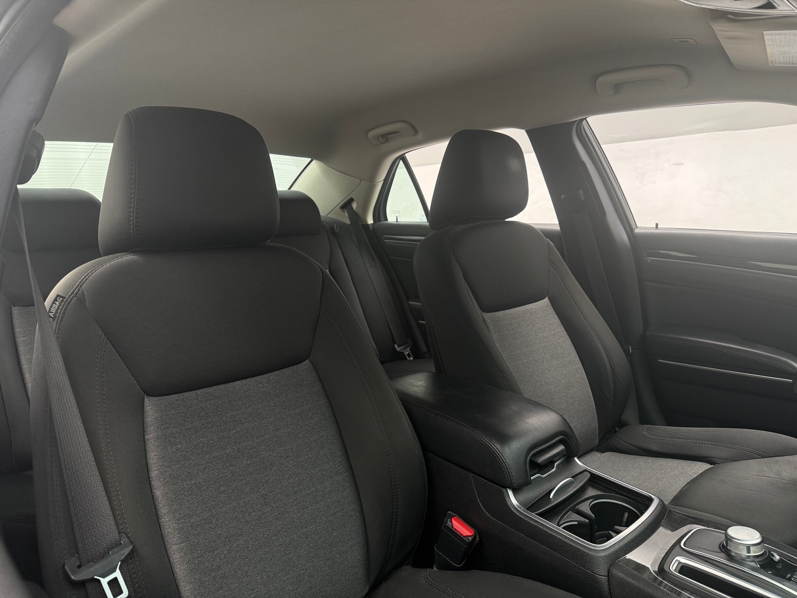 Thumbnail: 2018 Chrysler 300 - 2