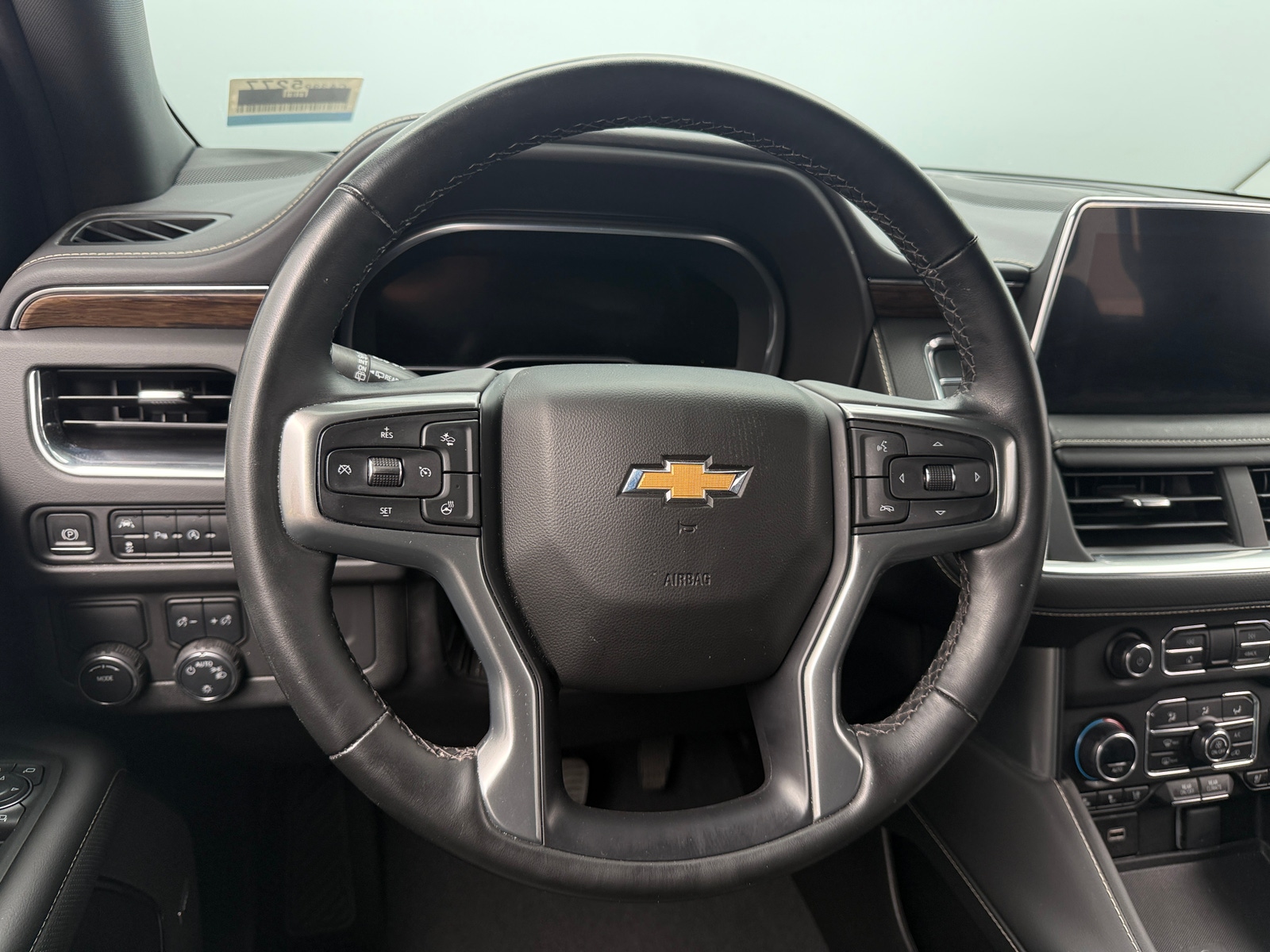 Thumbnail: 2023 Chevrolet Tahoe - 4