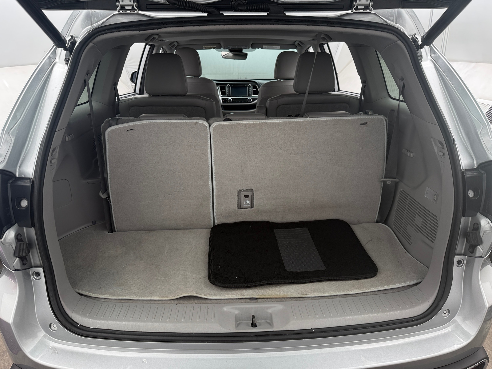 Thumbnail: 2018 Toyota Highlander - 6