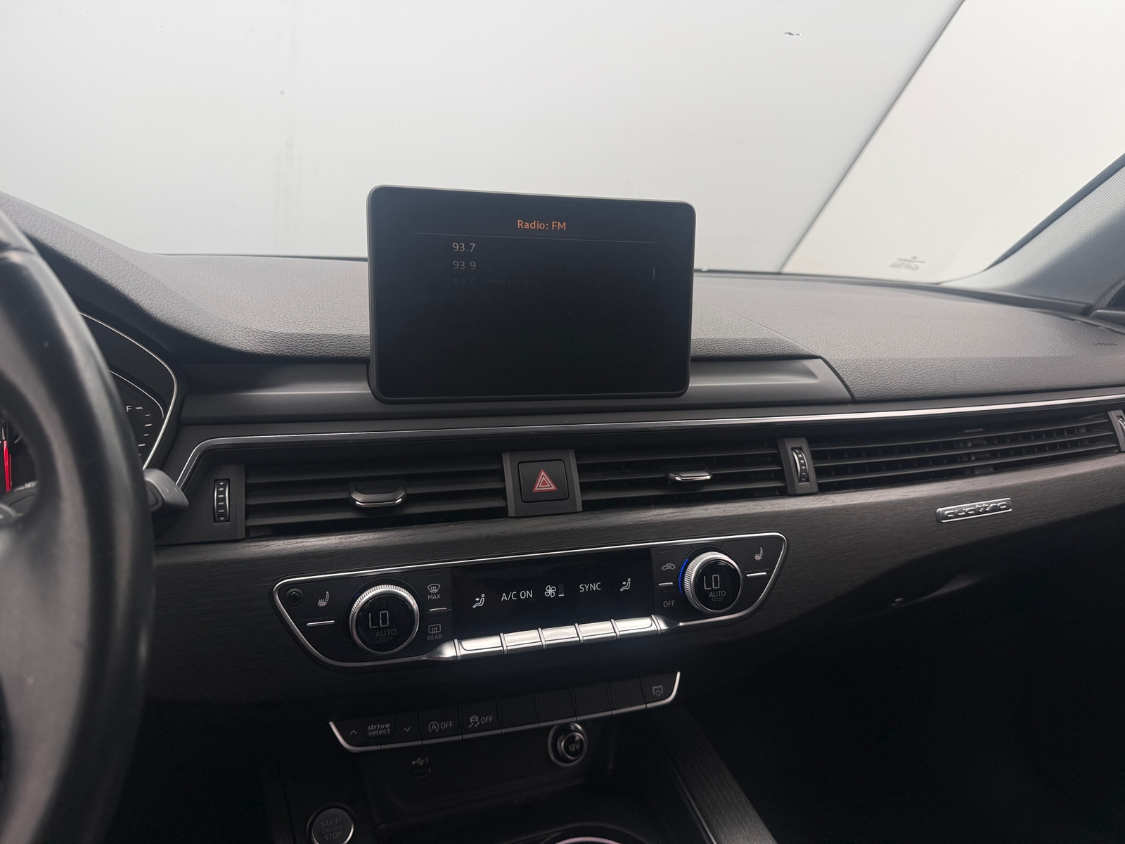 Thumbnail: 2019 Audi A4 - 3
