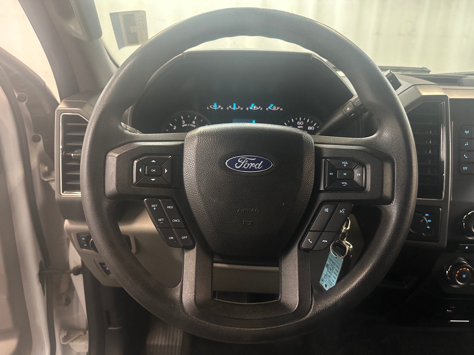 Thumbnail: 2018 Ford Econoline - 5