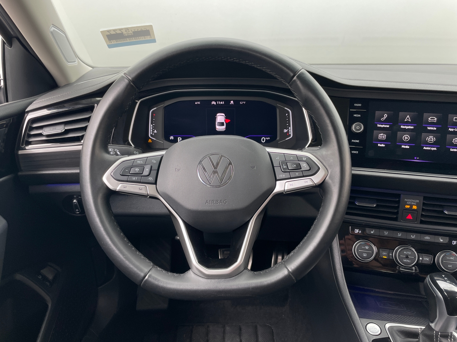 Thumbnail: 2023 Volkswagen Jetta - 4