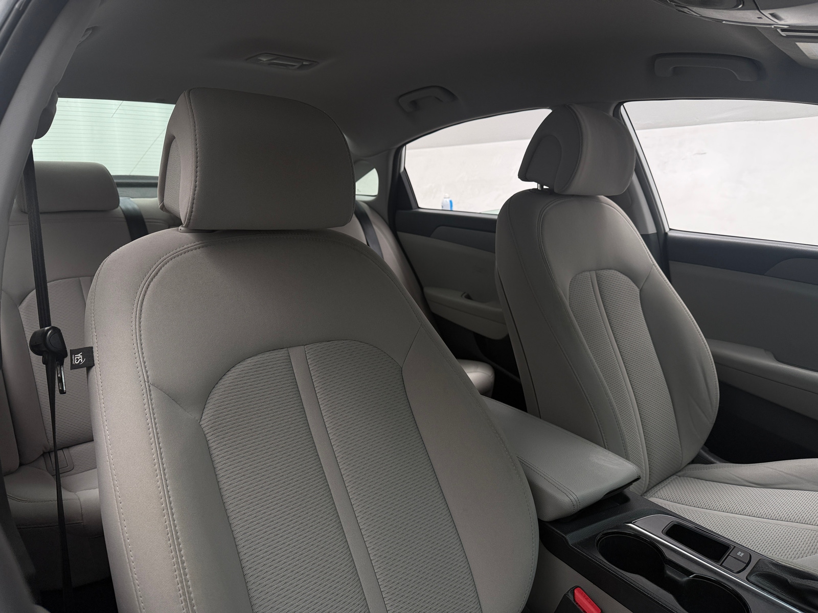 Thumbnail: 2016 Hyundai Sonata - 2
