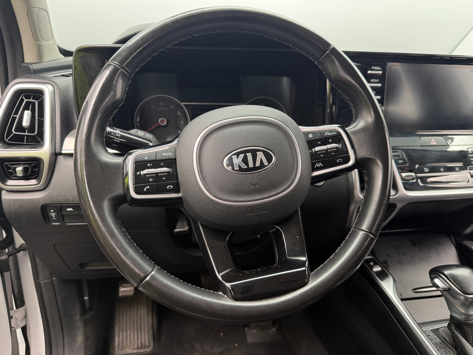 Thumbnail: 2021 Kia Sorento - 4