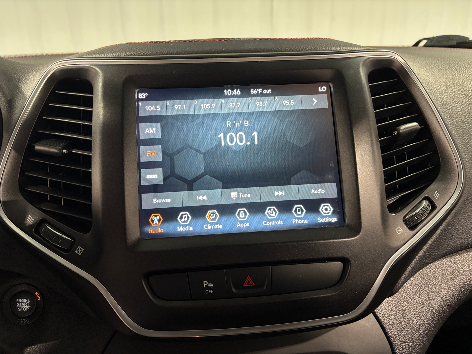 Thumbnail: 2019 Jeep Cherokee - 3