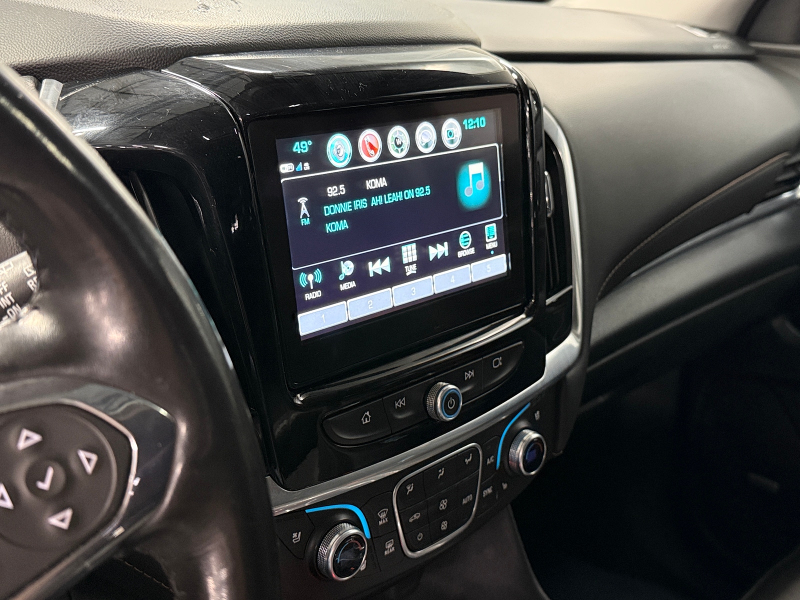 Thumbnail: 2019 Chevrolet Traverse - 3