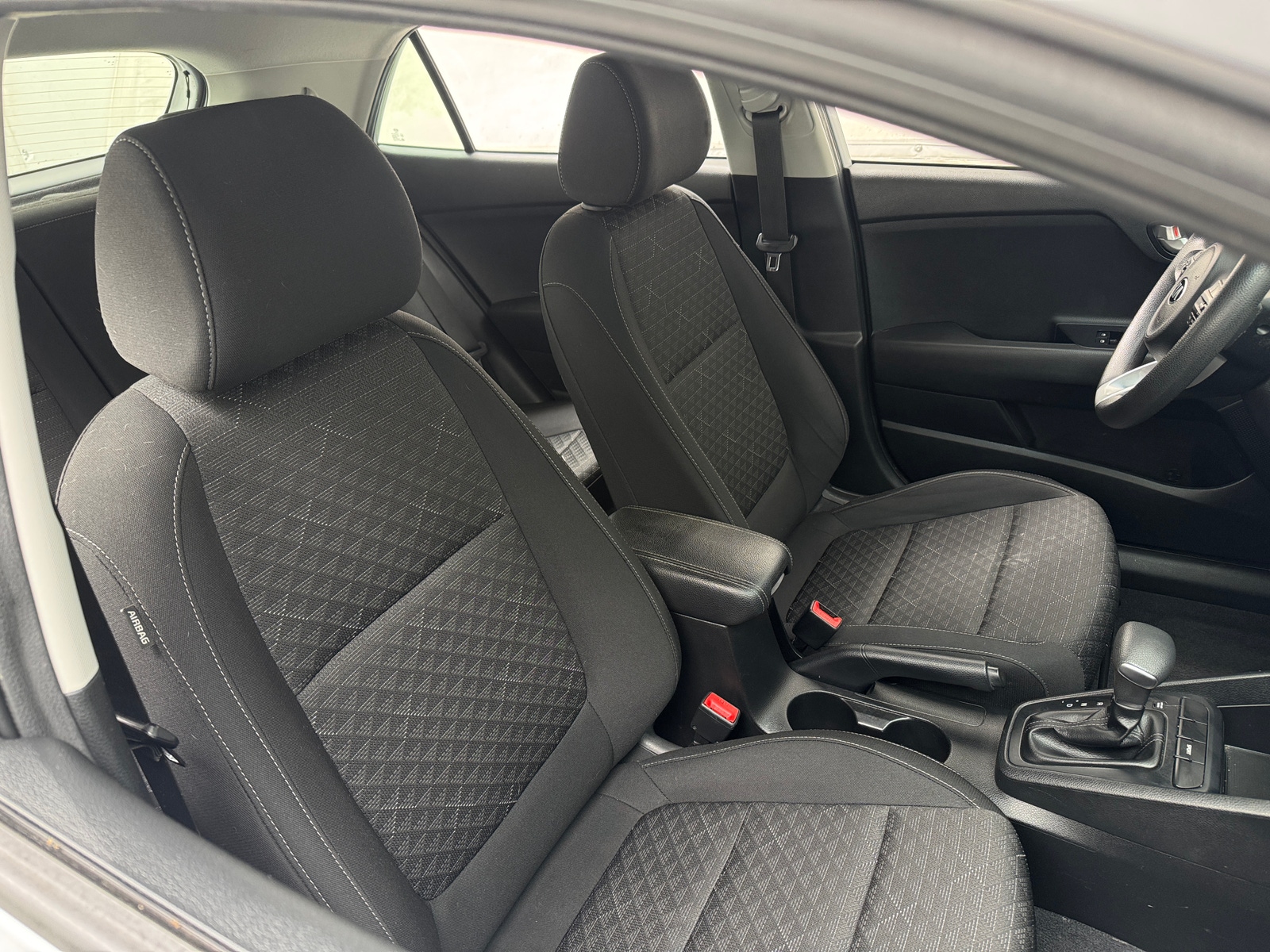 Thumbnail: 2019 Kia Rio - 2