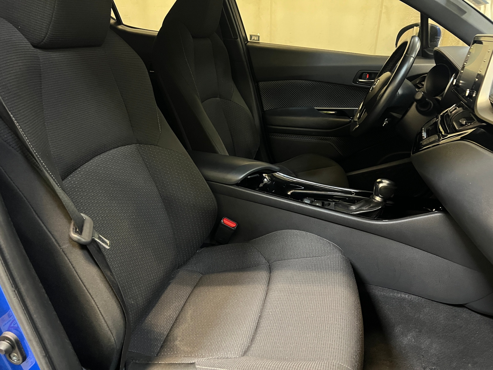 Thumbnail: 2019 Toyota C-HR - 2