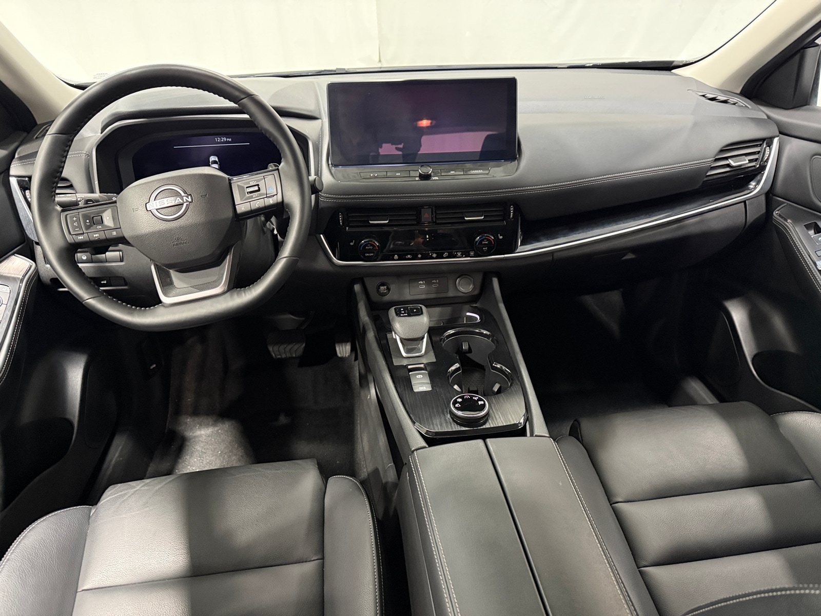 Thumbnail: 2025 Nissan Rogue - 2