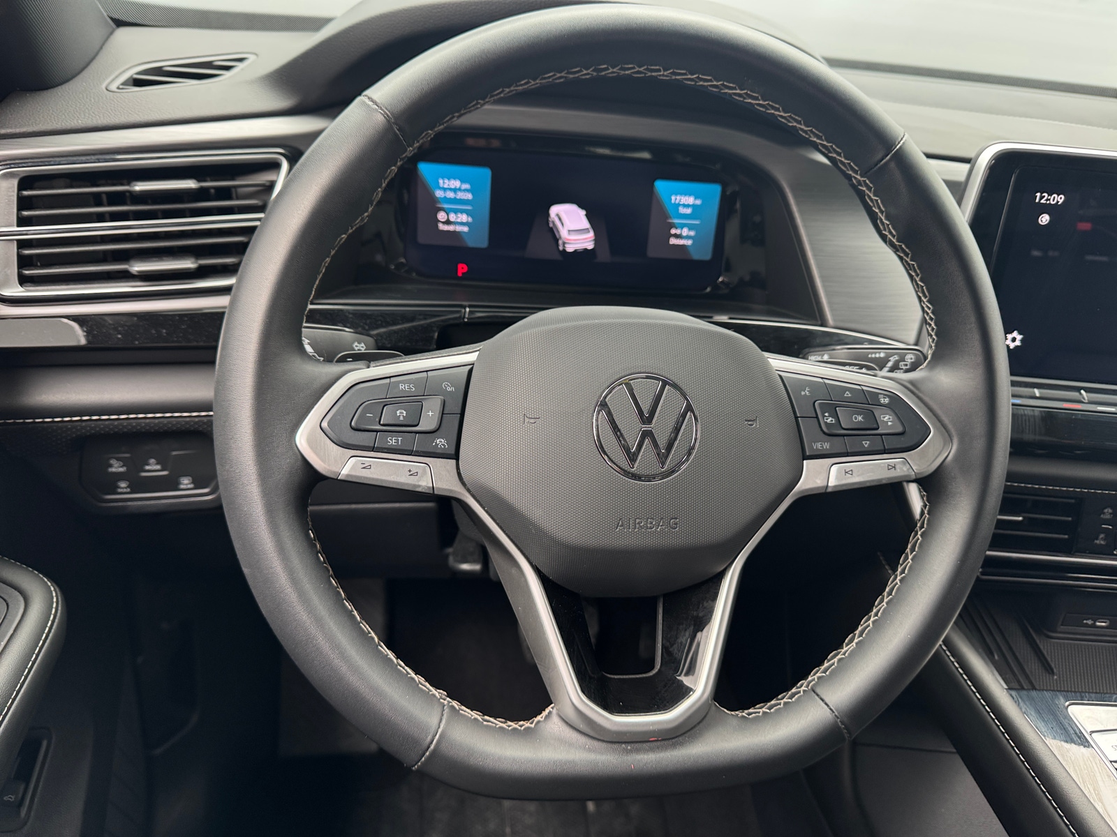 Thumbnail: 2025 Volkswagen Atlas - 4