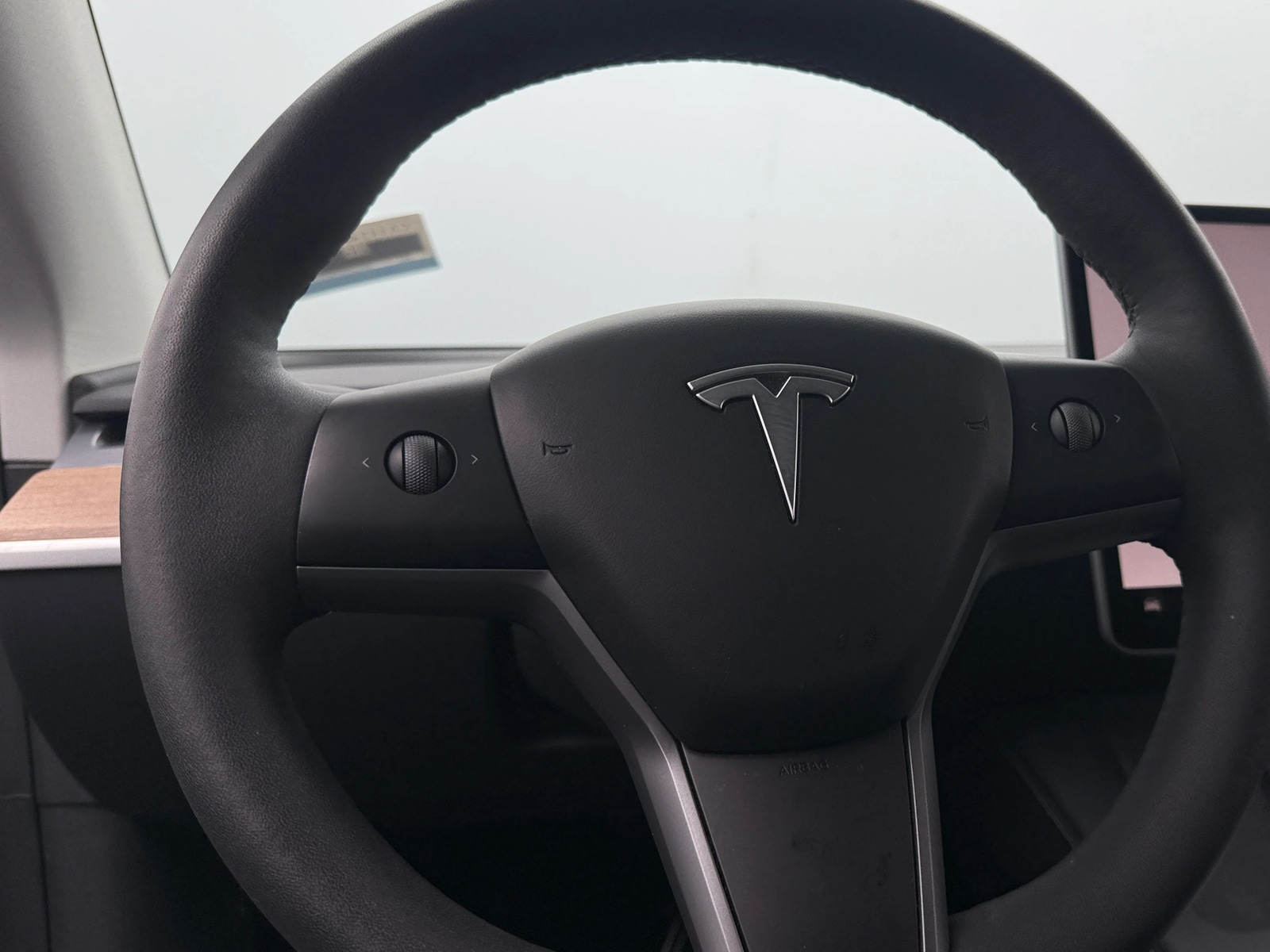 Thumbnail: 2023 Tesla Model Y - 3