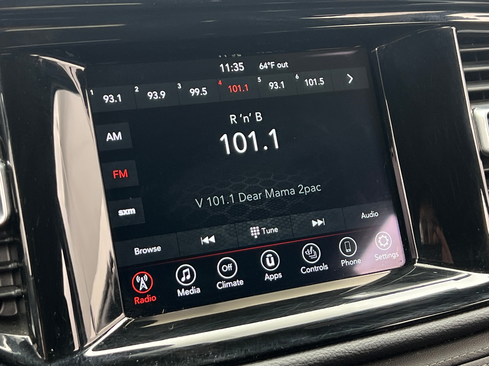 Thumbnail: 2023 Dodge Durango - 4