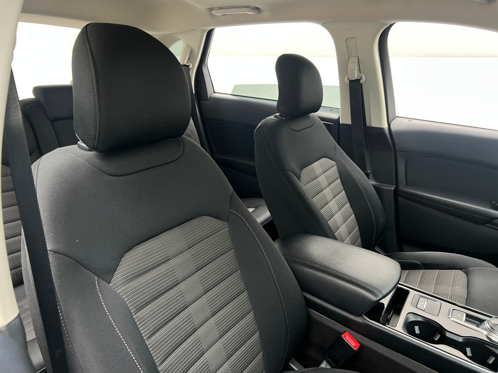 Thumbnail: 2019 Ford Edge - 2