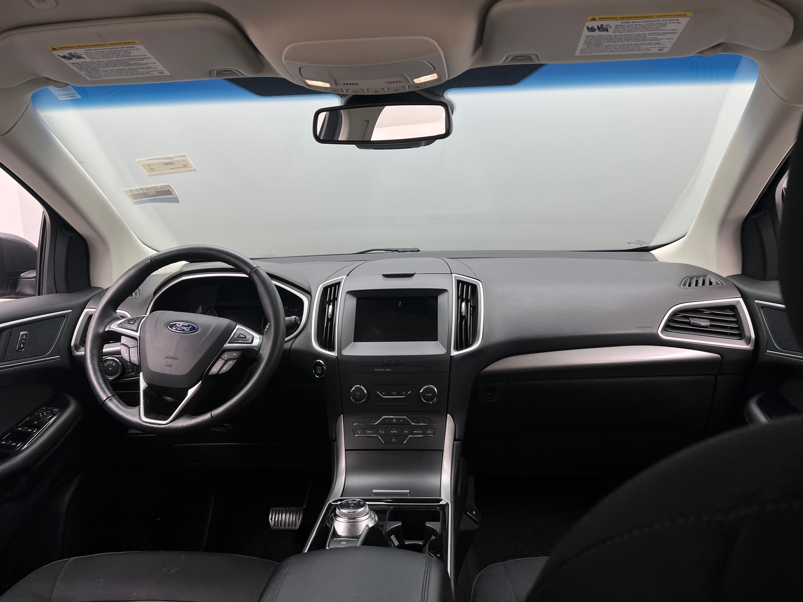 Thumbnail: 2019 Ford Edge - 3