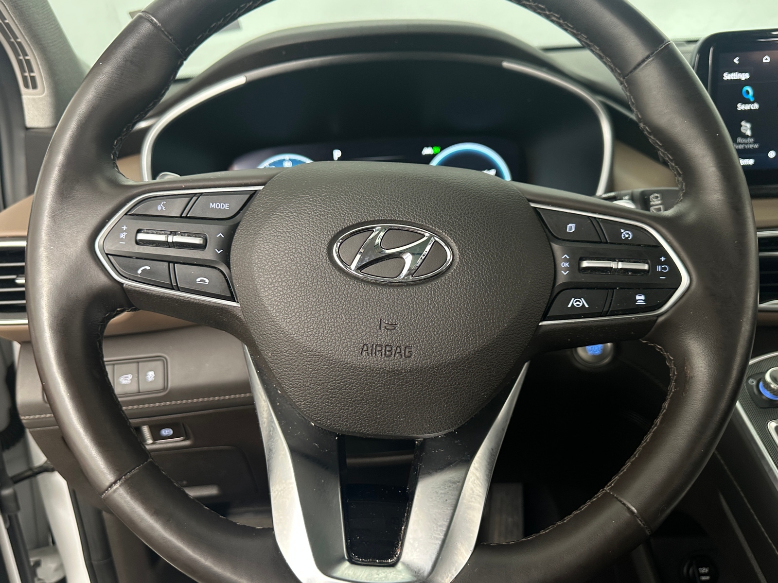 Thumbnail: 2022 Hyundai Santa Fe - 4