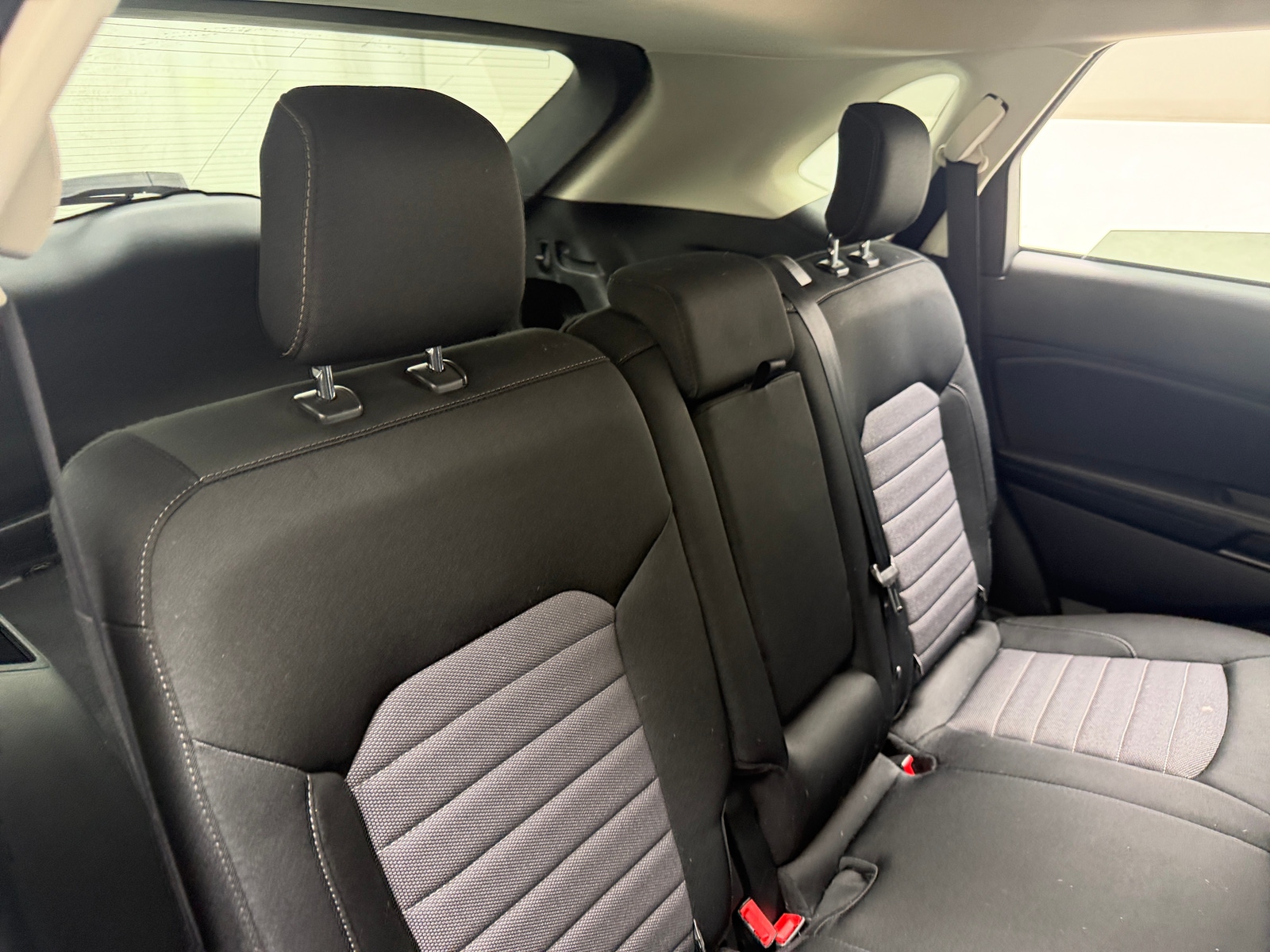 Thumbnail: 2020 Ford Edge - 6
