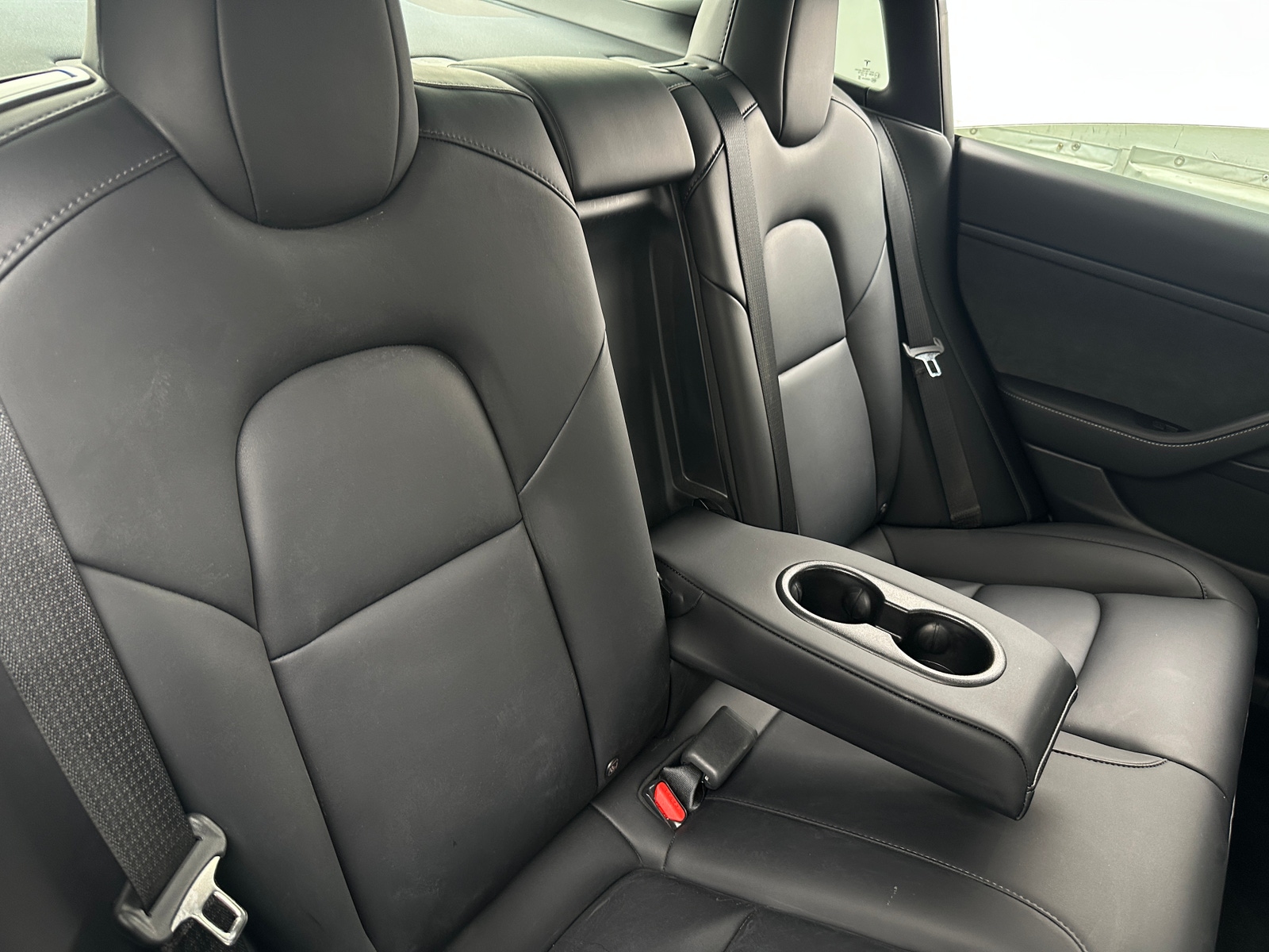 Thumbnail: 2022 Tesla Model 3 - 5
