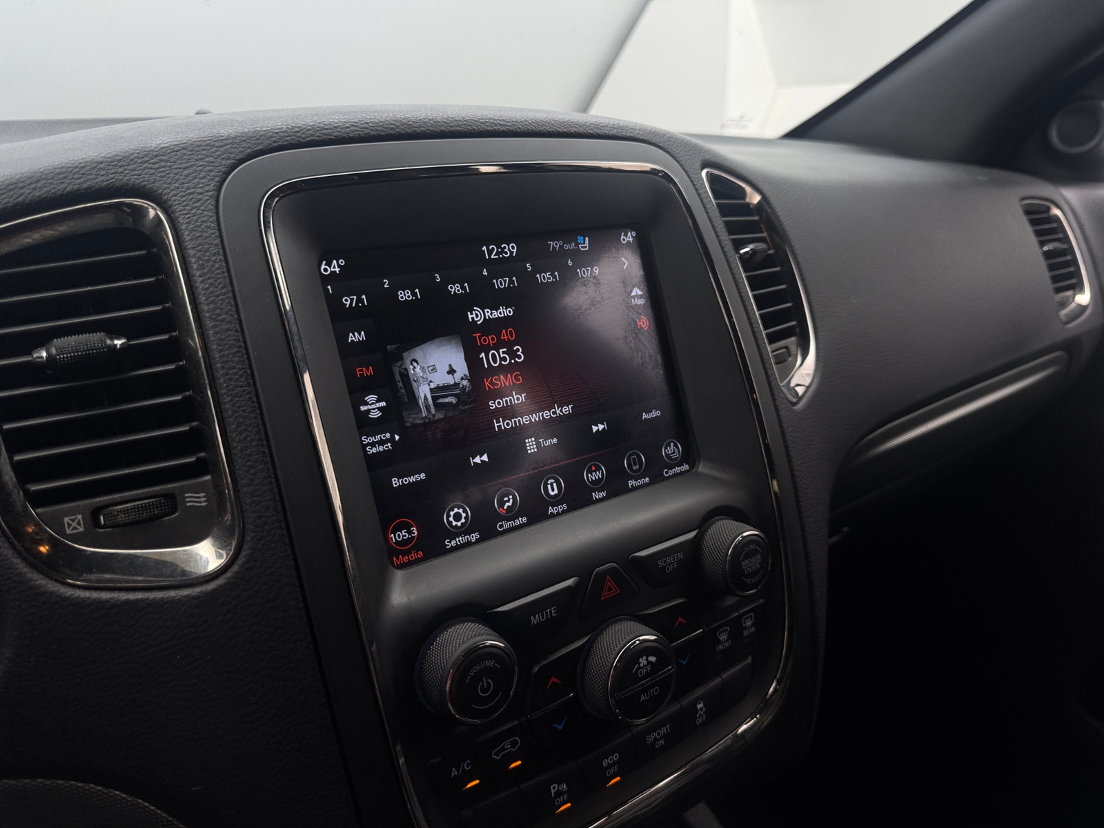 Thumbnail: 2020 Dodge Durango - 3