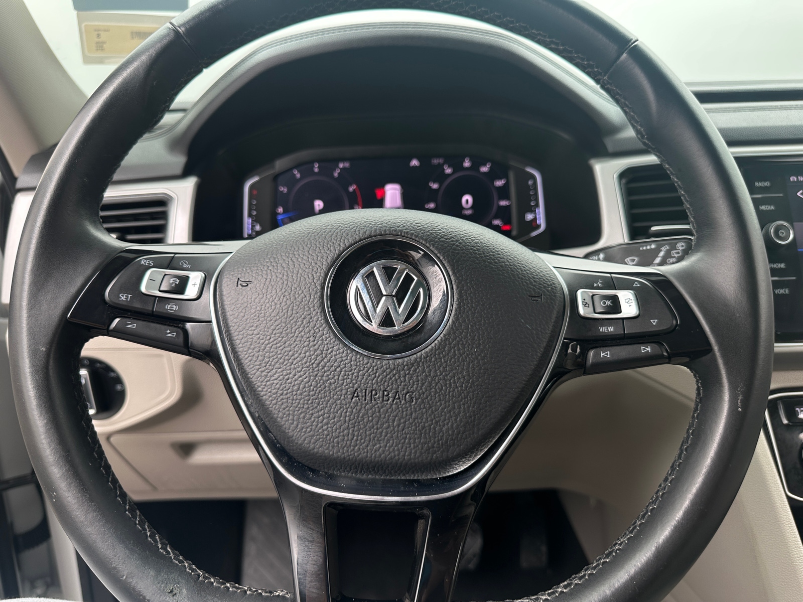 Thumbnail: 2019 Volkswagen Atlas - 4
