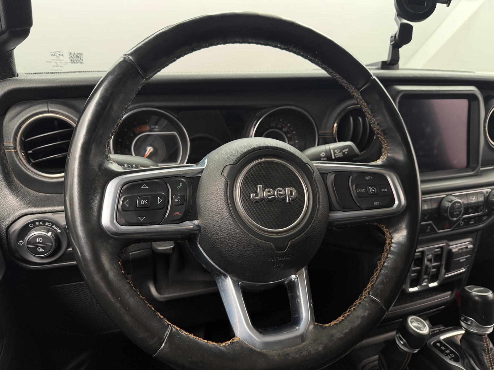 Thumbnail: 2021 Jeep Gladiator - 4