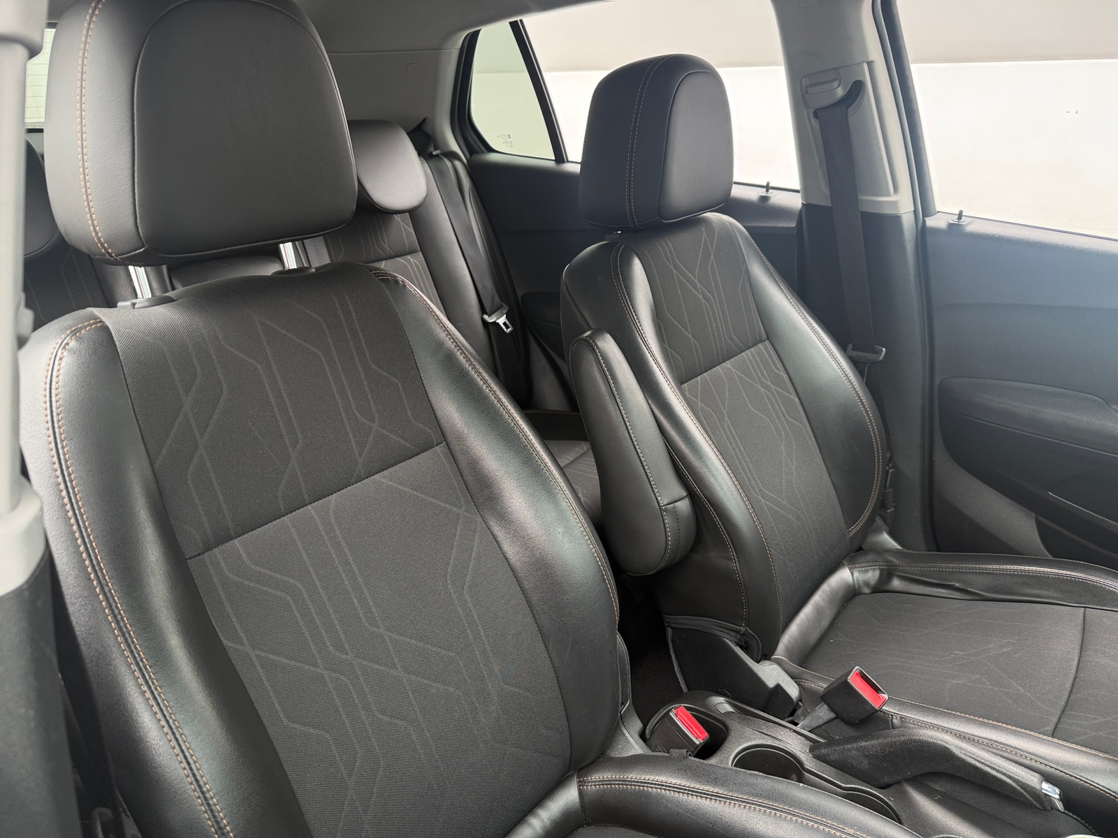 Thumbnail: 2017 Chevrolet Trax - 2