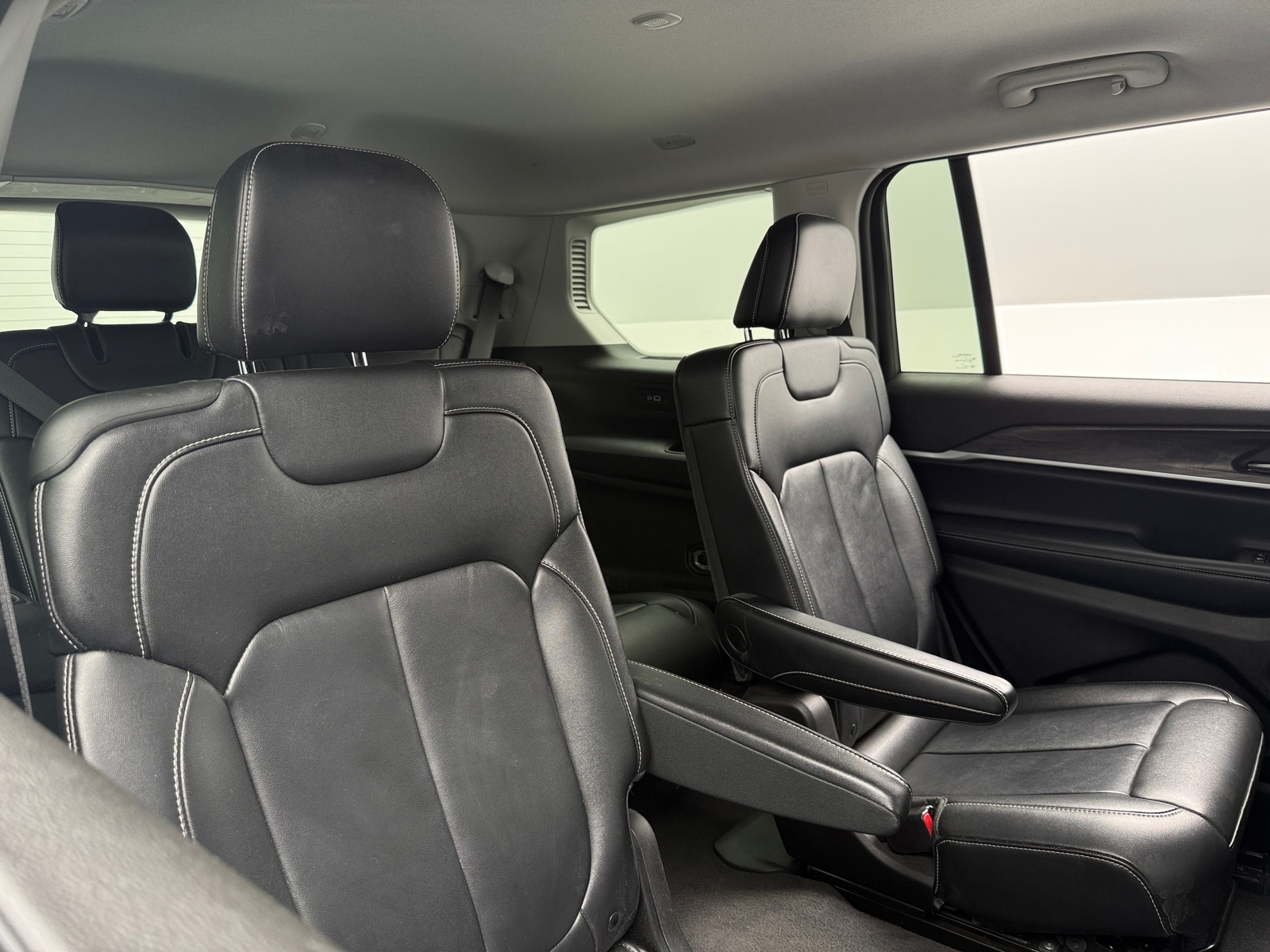 Thumbnail: 2021 Jeep Grand Cherokee L - 5
