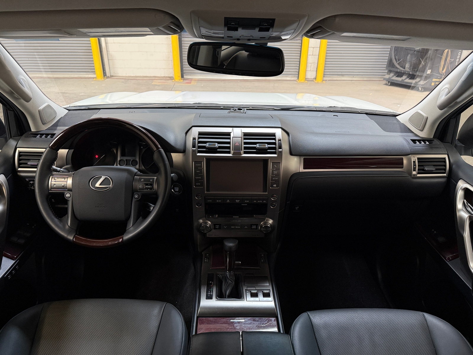 Thumbnail: 2019 Lexus GX - 3
