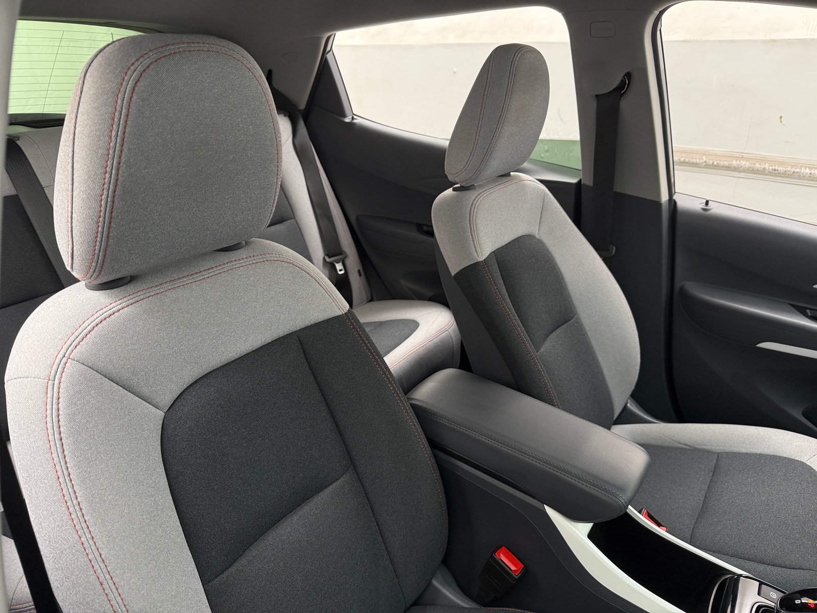 Thumbnail: 2020 Chevrolet Bolt EV - 2