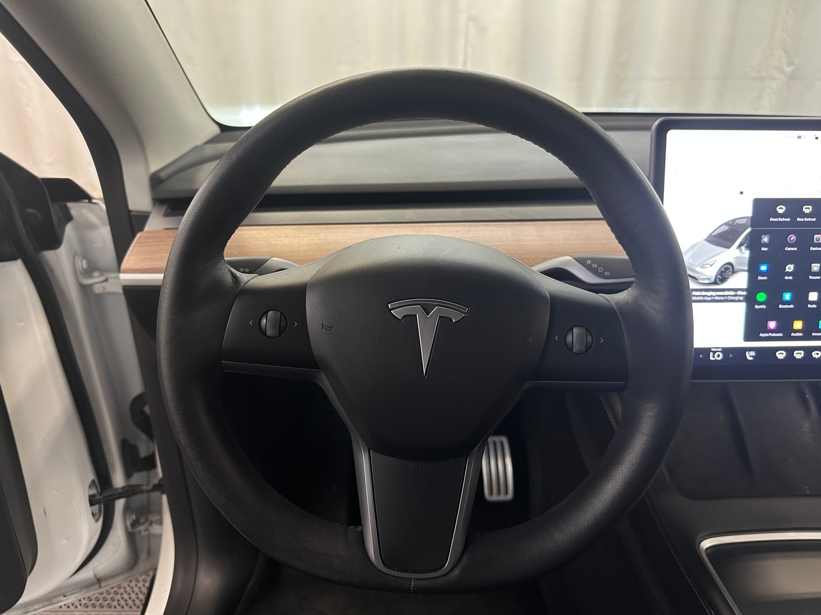 Thumbnail: 2022 Tesla Model Y - 4