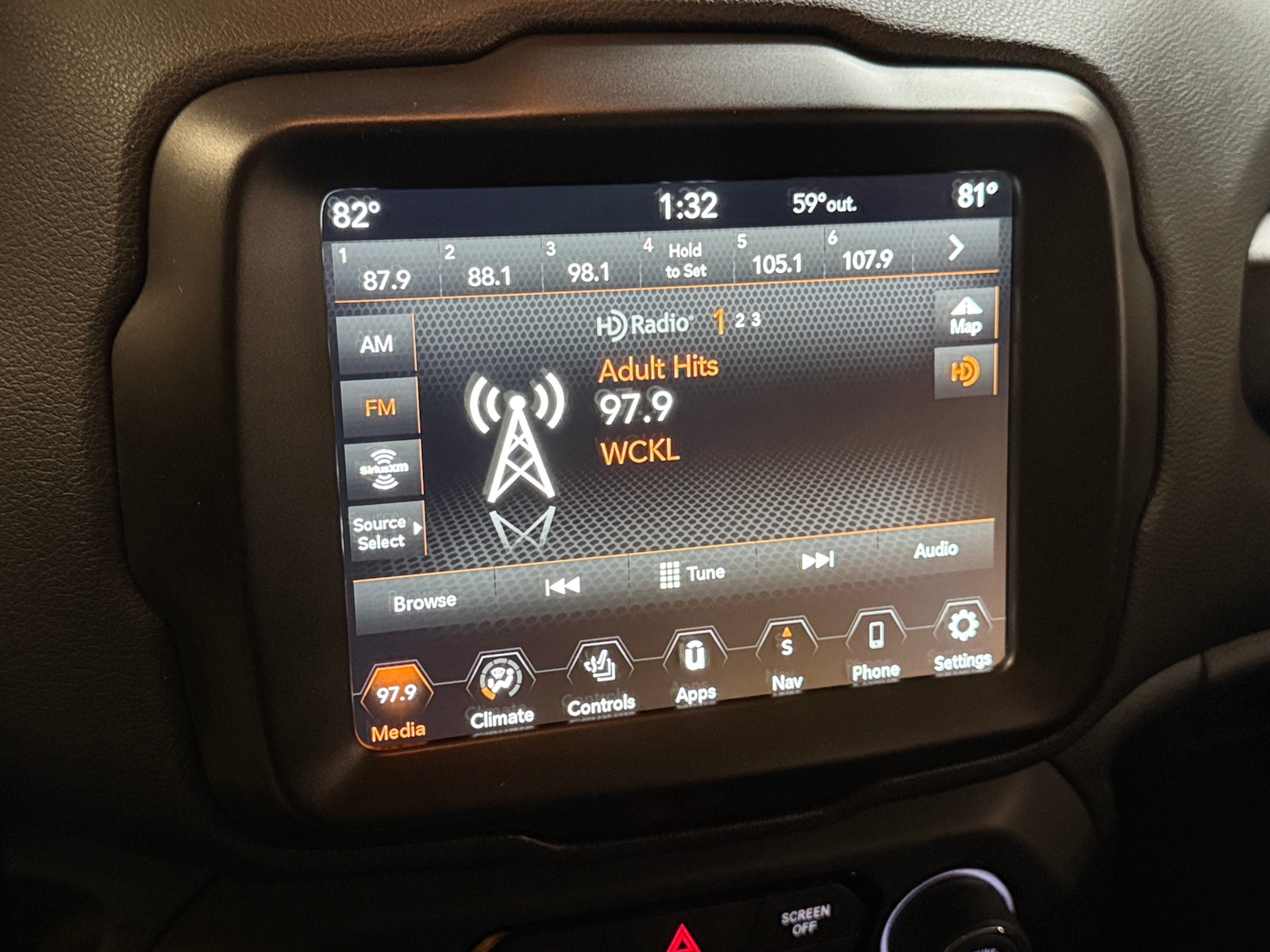 Thumbnail: 2023 Jeep Renegade - 4