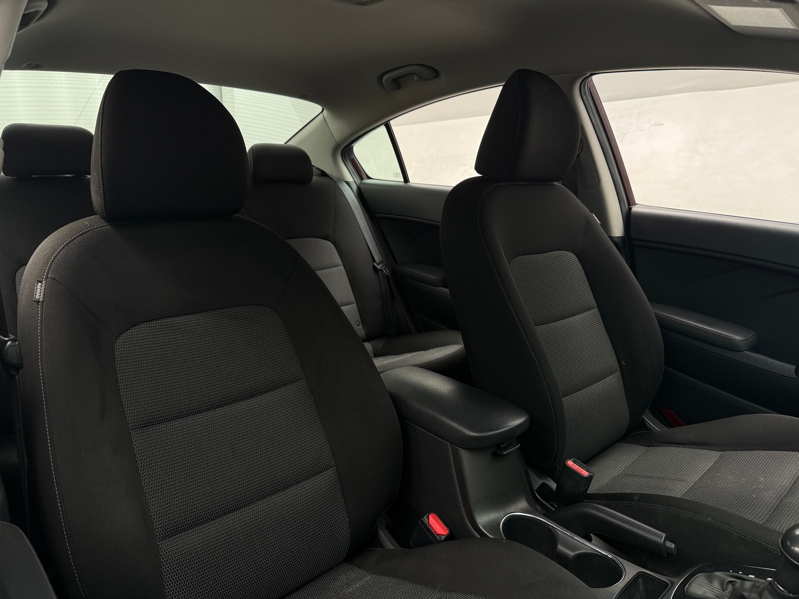 Thumbnail: 2017 Kia Forte - 2