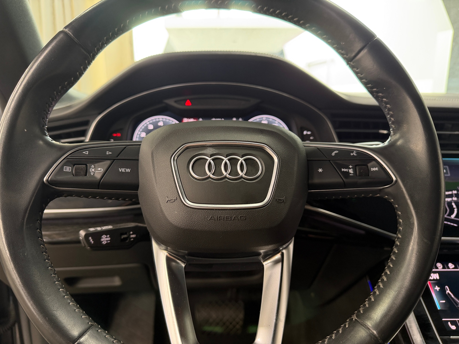 Thumbnail: 2019 Audi Q8 - 4