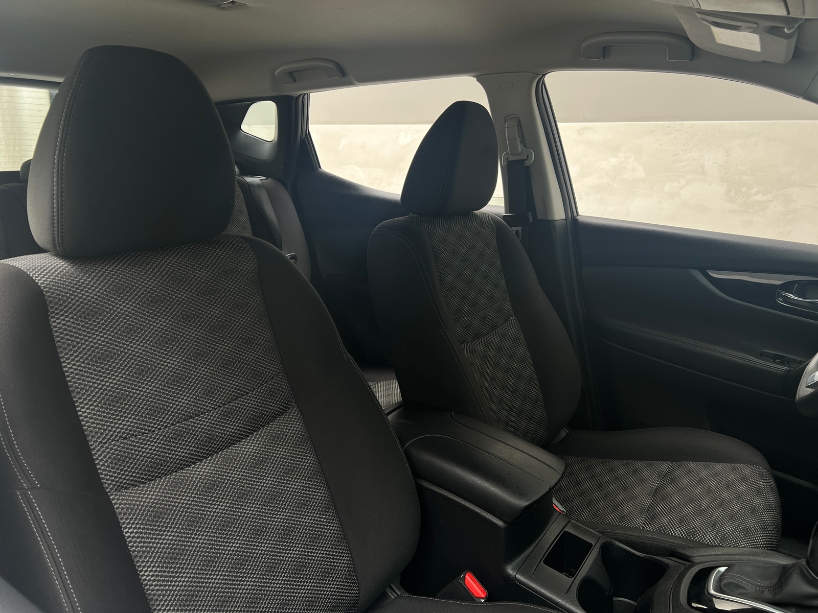 Thumbnail: 2018 Nissan Rogue Sport - 2