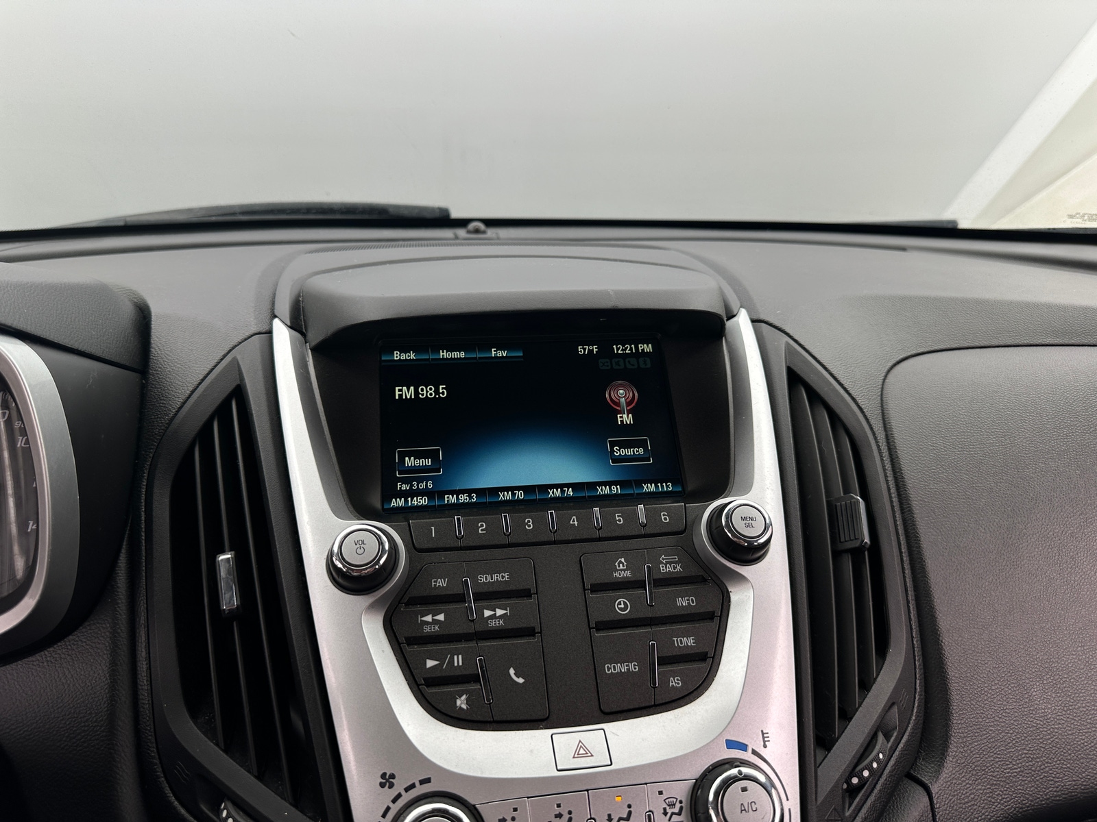 Thumbnail: 2017 Chevrolet Equinox - 4