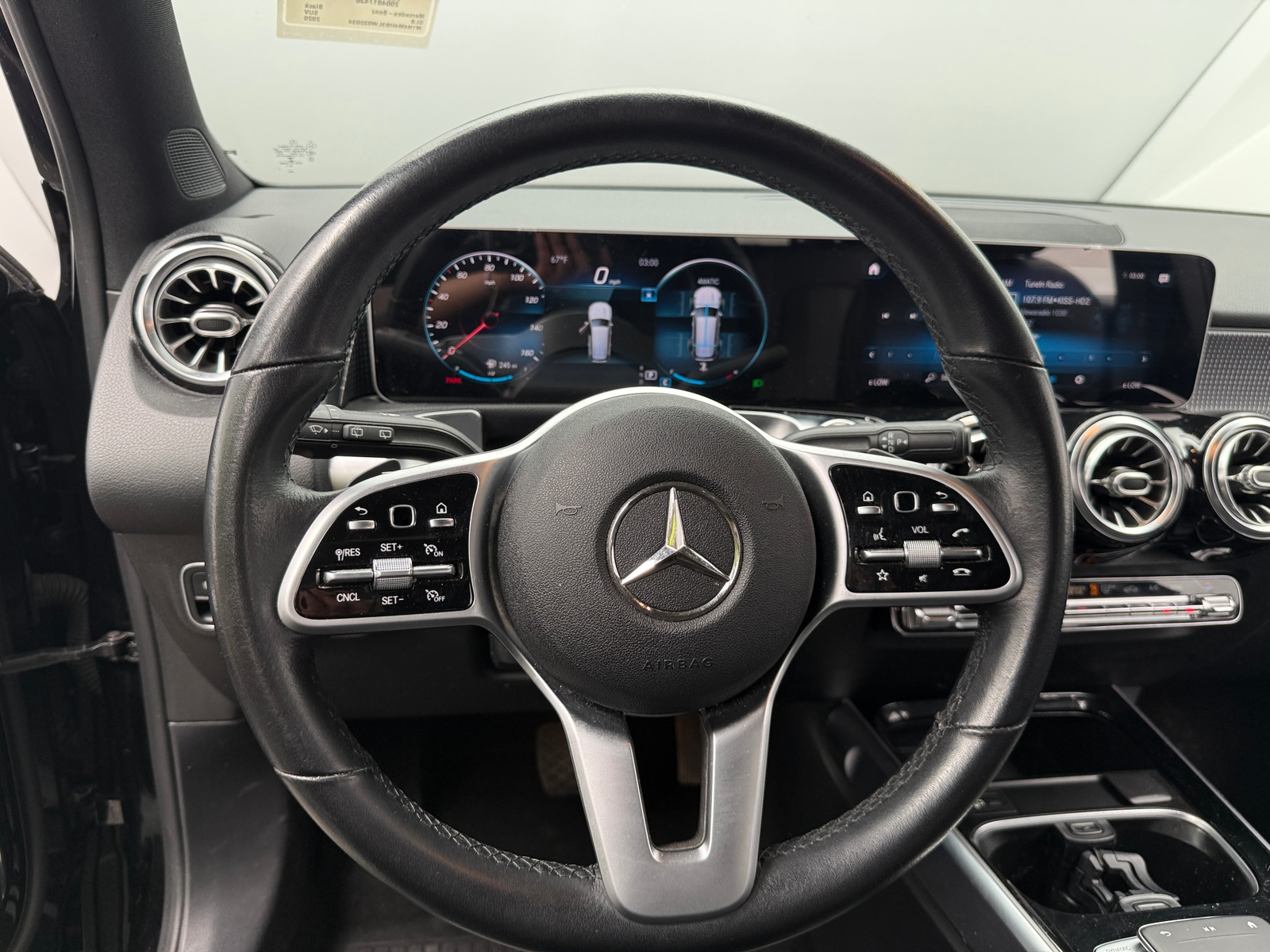 Thumbnail: 2020 Mercedes-Benz GLB - 4