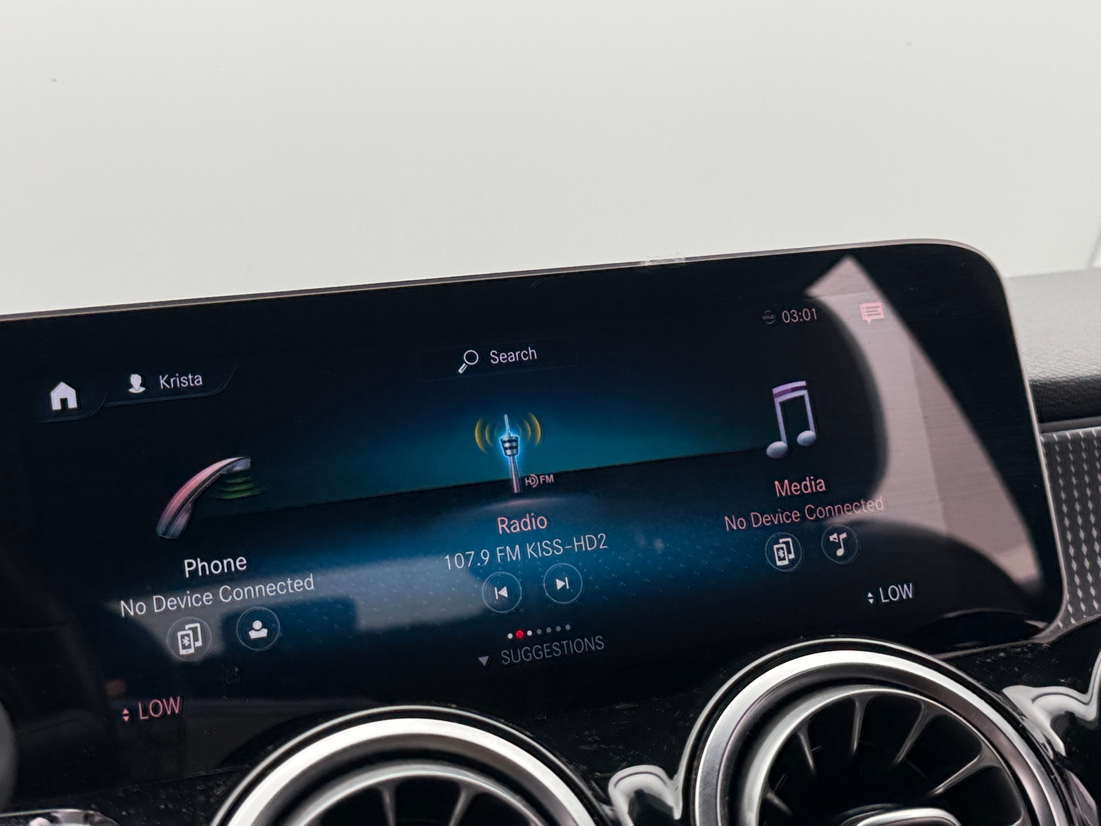 Thumbnail: 2020 Mercedes-Benz GLB - 3