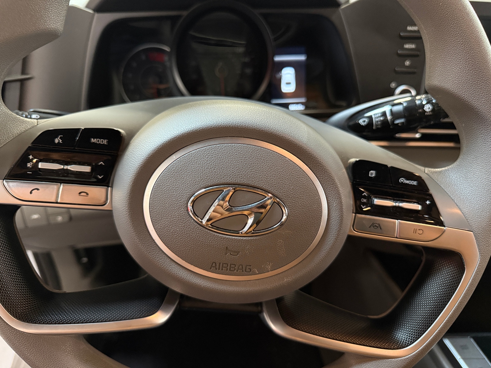 Thumbnail: 2023 Hyundai Elantra - 5