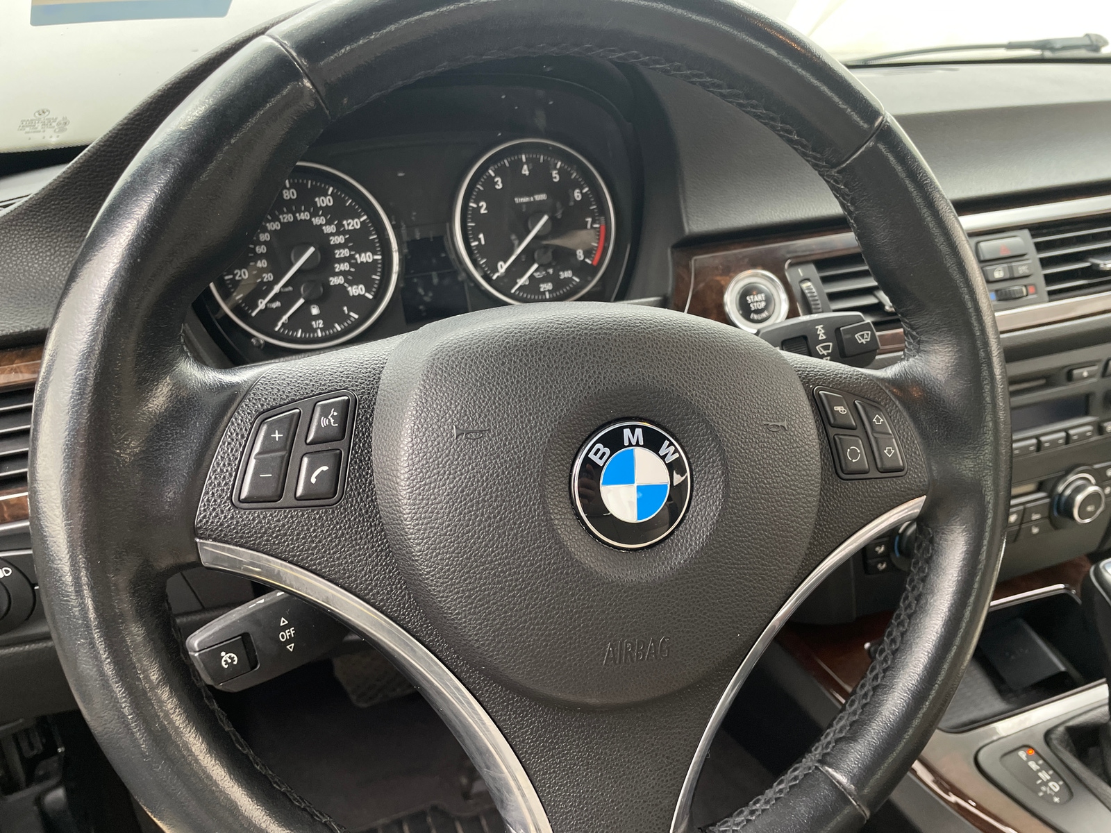 Thumbnail: 2011 BMW 3 Series - 4